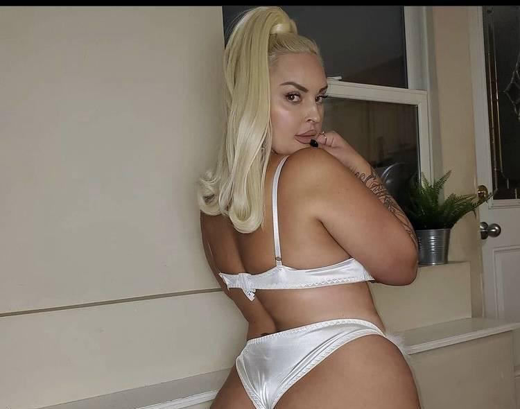 SUPER THICK MODEL UPSCALE SERVICES CONDO LOCATION