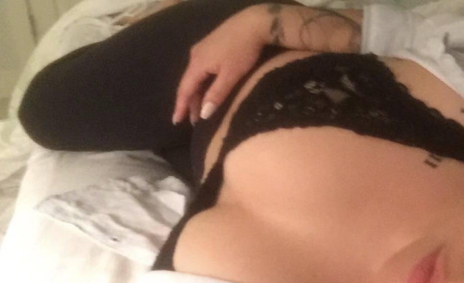     Wet & Wild Latina Ready to Please    