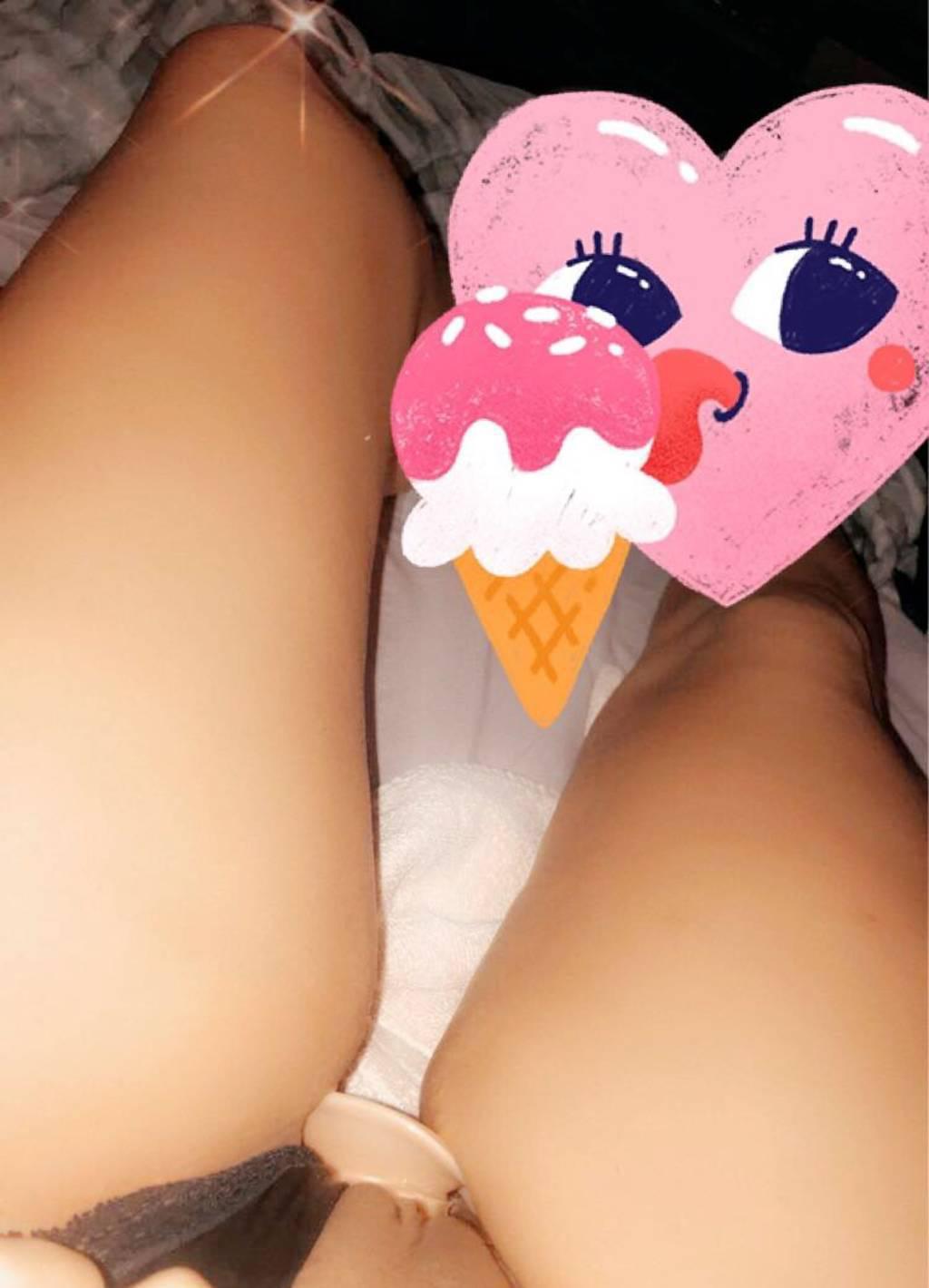 WEBCAM SESSIONS-SNAPCHAT STORIES-CUSTOM VIDEOS