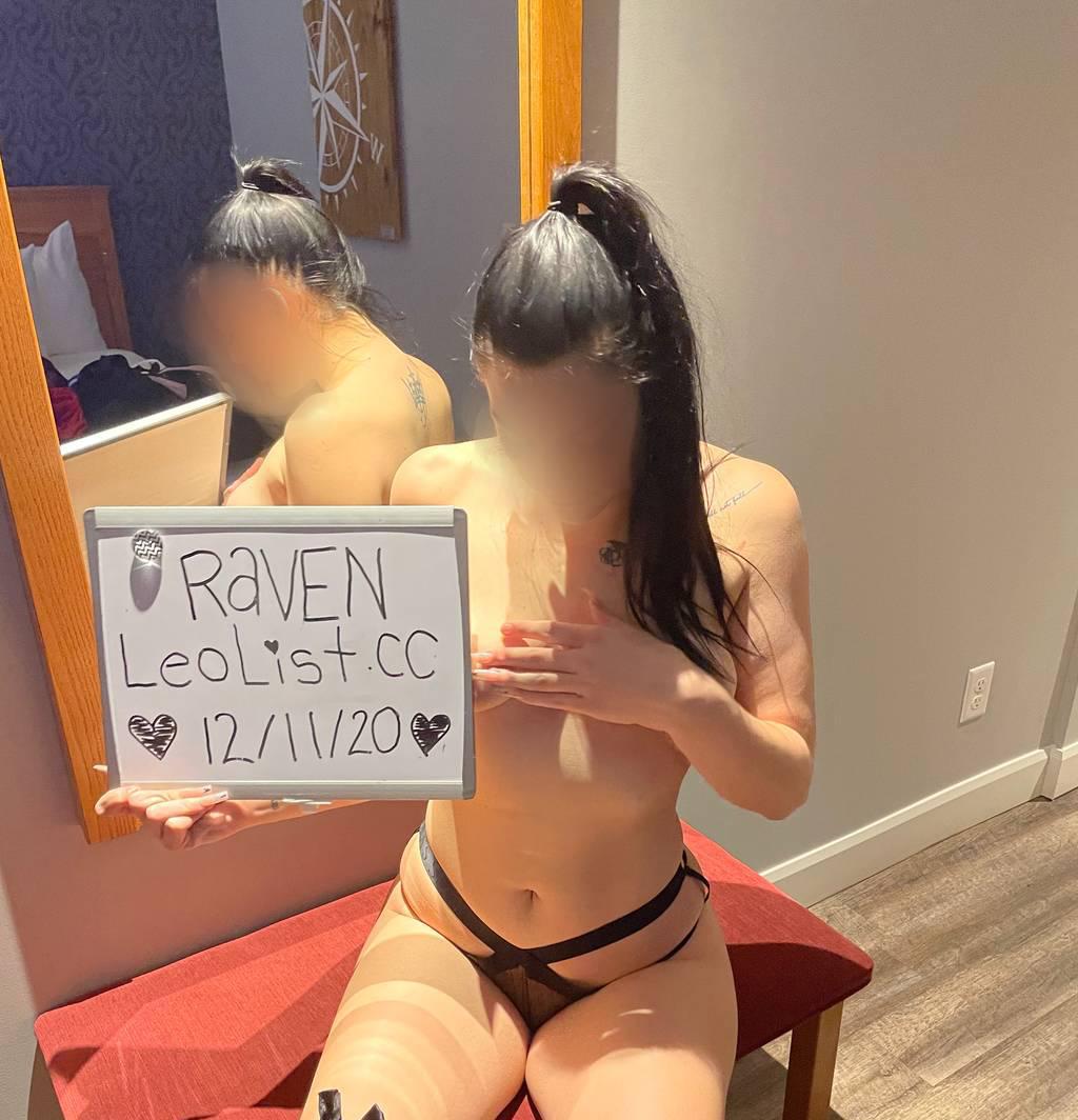 IN TOWN TOMORROW!!! 5”10 european goddesss incall/outcall
